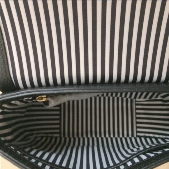 NEW Kate Spade Black Leather Crossbody Purse - Picture 4 of 4